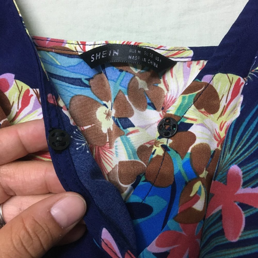 Jumper with blue tropical pattern - Picture 7 of 9